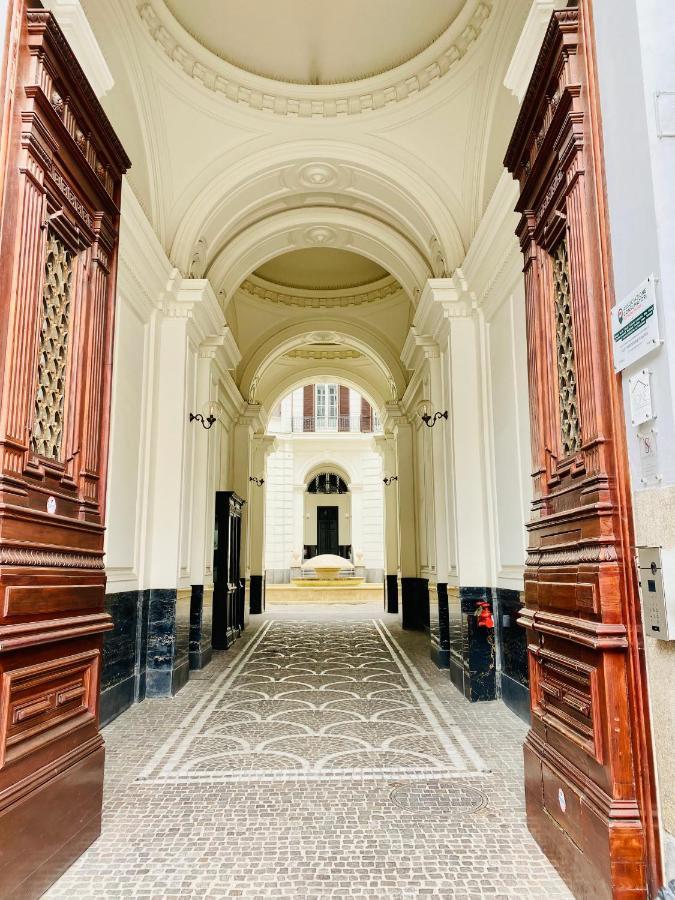 Piazza Amore Napoli Luxury Apartment Nel Cuore Di Napoli מראה חיצוני תמונה